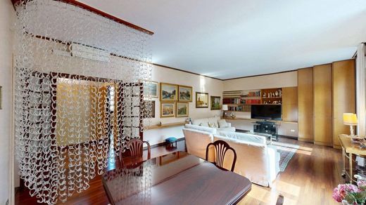 Apartment / Etagenwohnung in Mailand, Lombardei