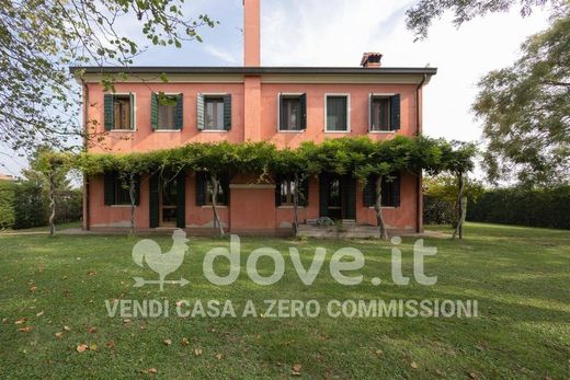 Villa in Piove di Sacco, Padua