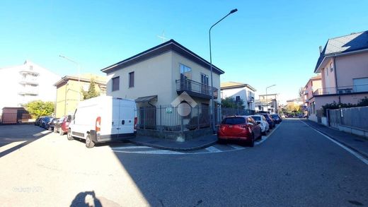 Settimo Milanese, Città metropolitana di Milanoのヴィラ