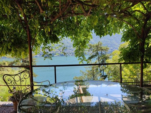 Willa w Carate Urio, Provincia di Como