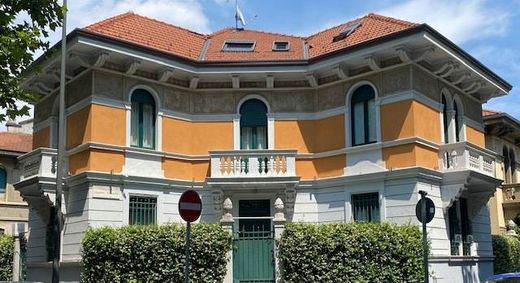 Villa a Milano, Lombardia