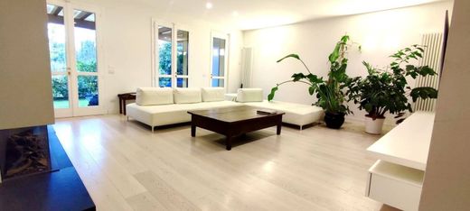 Villa en Parma, Provincia di Parma