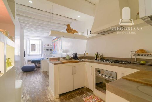 Apartment / Etagenwohnung in Rom, Latium