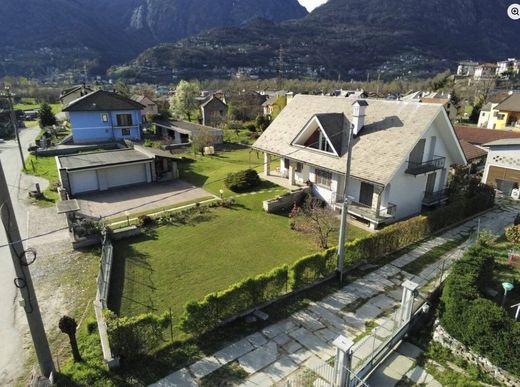 Вилла, Montecrestese, Вербания