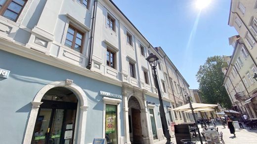 Apartment / Etagenwohnung in Triest, Friaul-Venetien