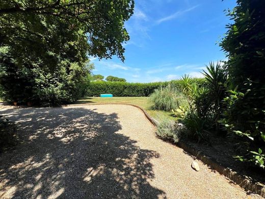 ‏בתי כפר ב  Campi Bisenzio, Province of Florence