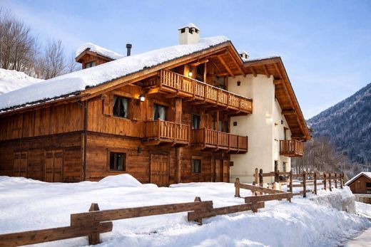 Apartment in Sauze di Cesana, Turin