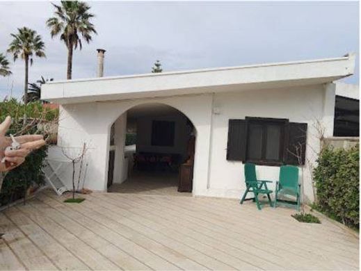 Appartamento a Barletta, Barletta - Andria - Trani