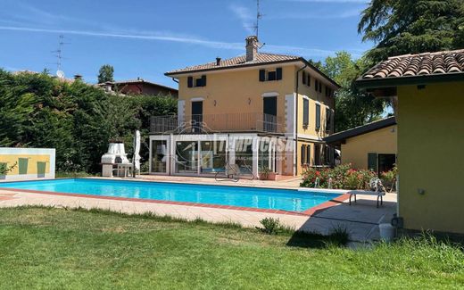 Villa in Quattro Castella, Provincia di Reggio Emilia