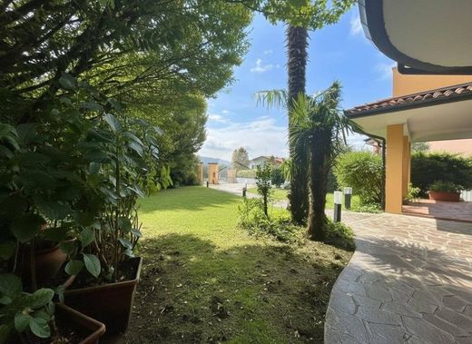 Вилла, Collebeato, Provincia di Brescia