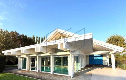 Элитный дом, Salgareda, Provincia di Treviso