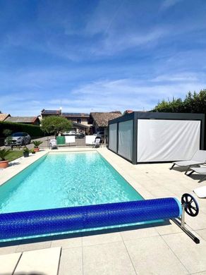 Villa in Vellezzo Bellini, Provincia di Pavia