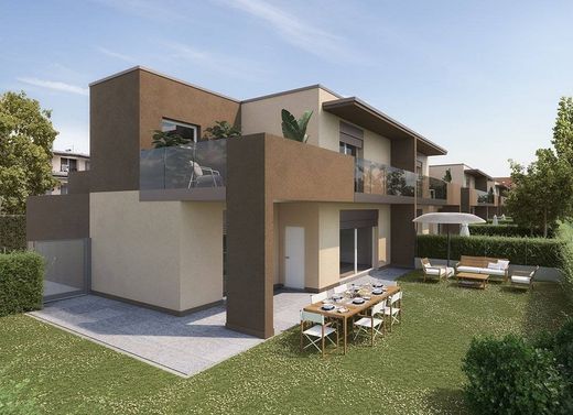 Villa in Cabiate, Provincia di Como