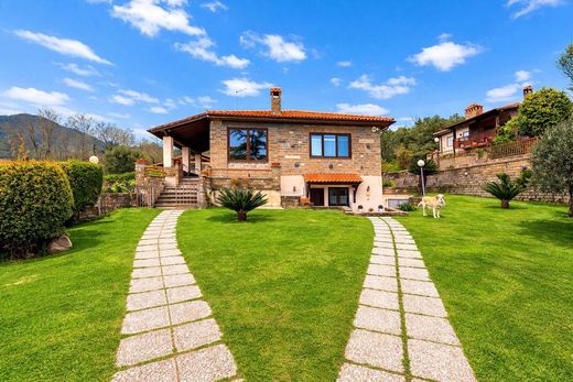 Villa in Trevignano Romano, Rome