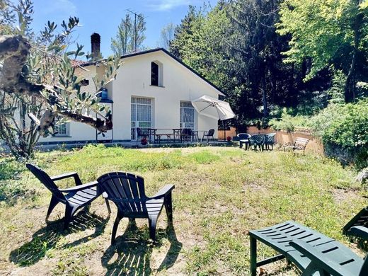 别墅  Pianoro, 博罗尼亚省