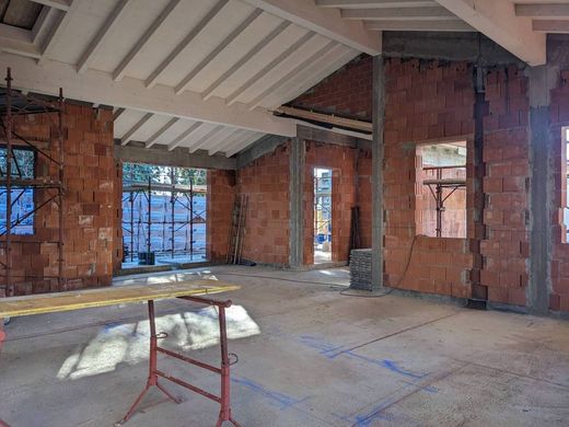 Villa in Basiano, Milan