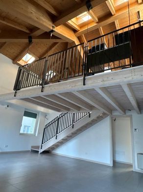 بنتهاوس ﻓﻲ Lecco, Provincia di Lecco