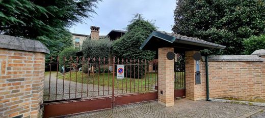 Willa w Giussano, Provincia di Monza e della Brianza