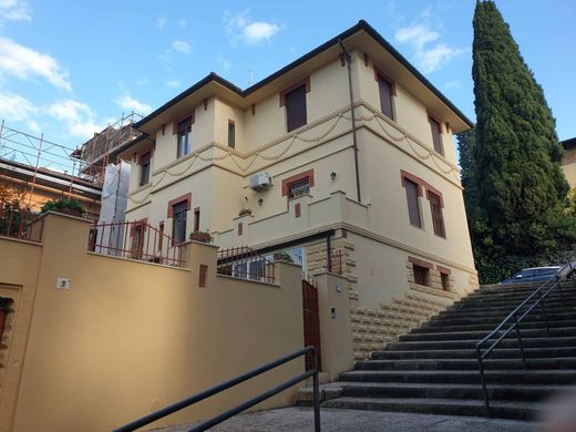 منزل ﻓﻲ فلورنسا
, Province of Florence