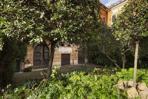 Apartment / Etagenwohnung in Rom, Latium