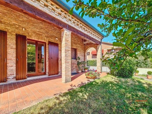 Villa in Ferrara, Provincia di Ferrara