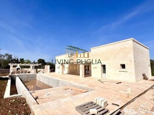 Villa in Ostuni, Provincia di Brindisi