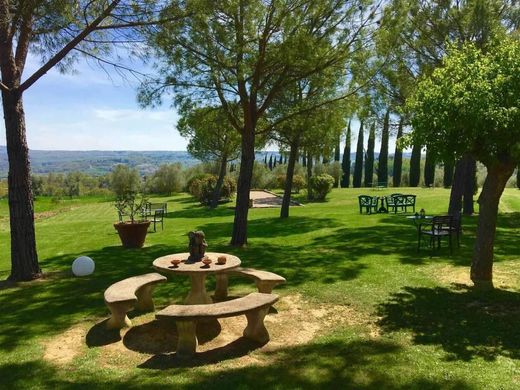 Propriété de campagne à Castiglione del Lago, Pérouse