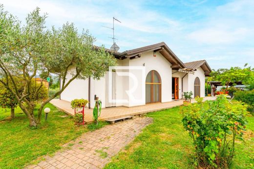 Villa in Meldola, Provincia di Forlì-Cesena