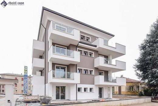 Ático en Carate Brianza, Provincia di Monza e della Brianza