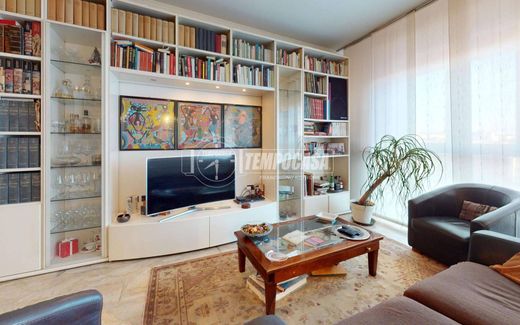 Apartment / Etagenwohnung in Mailand, Lombardei
