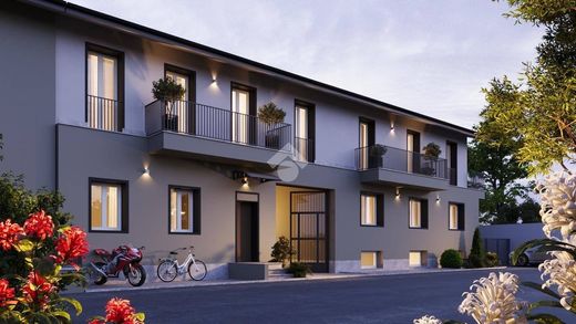 Rijtjeshuis in Bresso, Città metropolitana di Milano