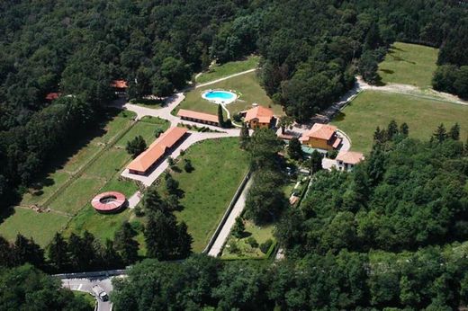 Villa in Travedona Monate, Provincia di Varese