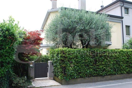 Casa di lusso a Castelfranco Veneto, Treviso