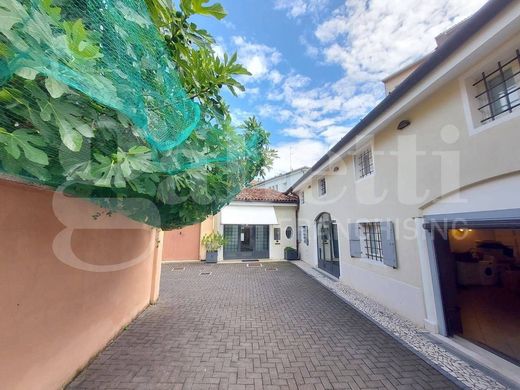 Villa in Treviso, Provincia di Treviso