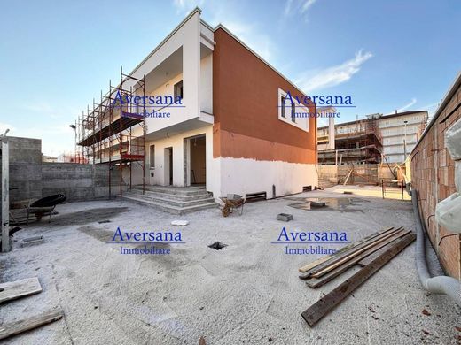 Villa en Parete, Provincia di Caserta