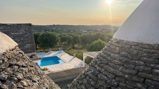 Cottage in Locorotondo, Bari