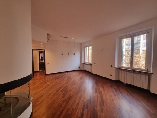 아파트 / 밀라노, Città metropolitana di Milano