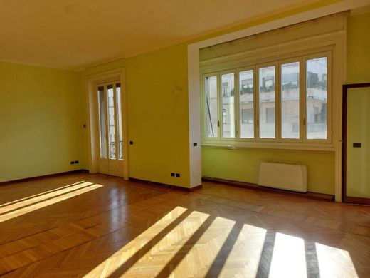 Apartment / Etagenwohnung in Mailand, Lombardei