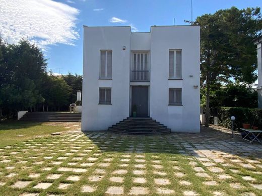 Casa de lujo en Montesilvano, Provincia di Pescara