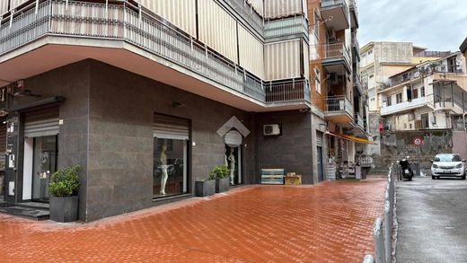 Apartment / Etagenwohnung in Castellammare di Stabia, Neapel
