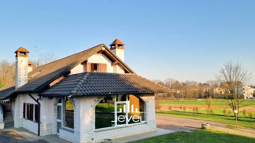 Villa in Triuggio, Provincia di Monza e della Brianza
