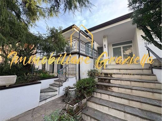 Villa in Vallecrosia, Provincia di Imperia