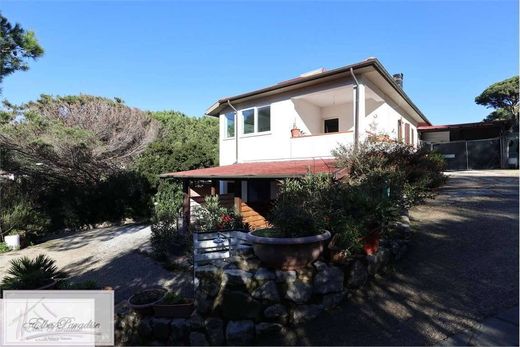 Villa a Campo nell'Elba, Livorno