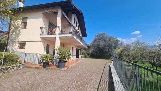 ﻓﻴﻼ ﻓﻲ Arizzano, Provincia Verbano-Cusio-Ossola