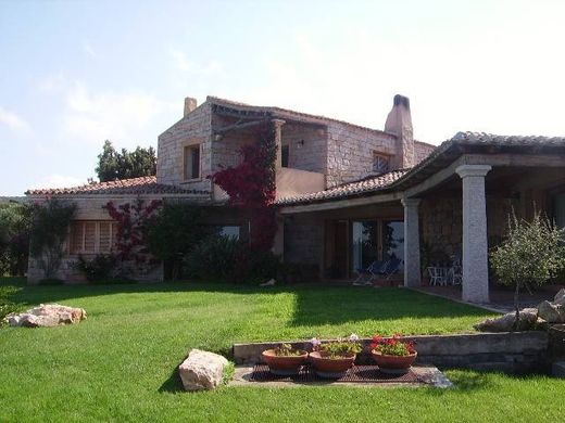 Villa en Portisco, Provincia di Sassari