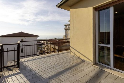 Penthouse à Camaiore, Lucques
