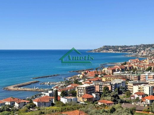 Apartament w Santo Stefano al Mare, Provincia di Imperia