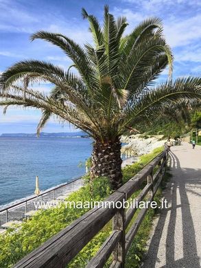 아파트 / Albisola Marina, Provincia di Savona