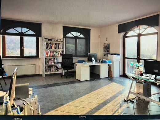 Casale a Roddi, Cuneo