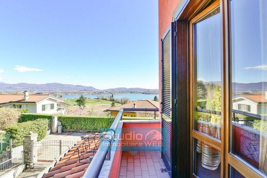 ‏וילה ב  Longone al Segrino, Provincia di Como